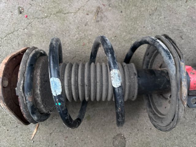 bontott TOYOTA COROLLA VERSO Jobb első Gólyaláb (Lengécsillapító, Rugó)