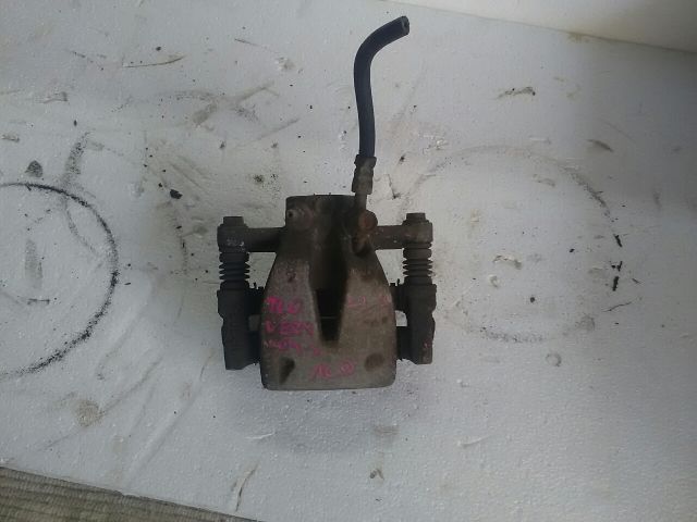 bontott TOYOTA COROLLA VERSO Jobb hátsó Féknyereg Munkahengerrel