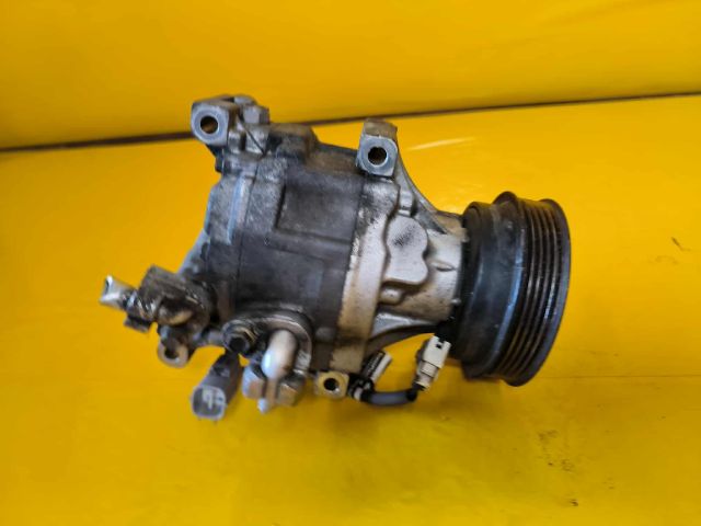 bontott TOYOTA COROLLA VERSO Klímakompresszor