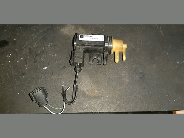 bontott TOYOTA COROLLA VERSO Lefújószelep