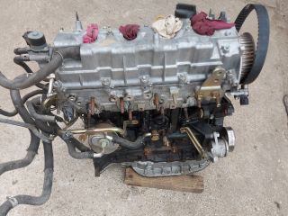 bontott TOYOTA COROLLA VERSO Motor (Fűzött blokk hengerfejjel)