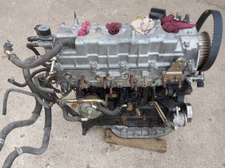 bontott TOYOTA COROLLA VERSO Motor (Fűzött blokk hengerfejjel)