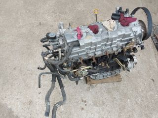 bontott TOYOTA COROLLA VERSO Motor (Fűzött blokk hengerfejjel)