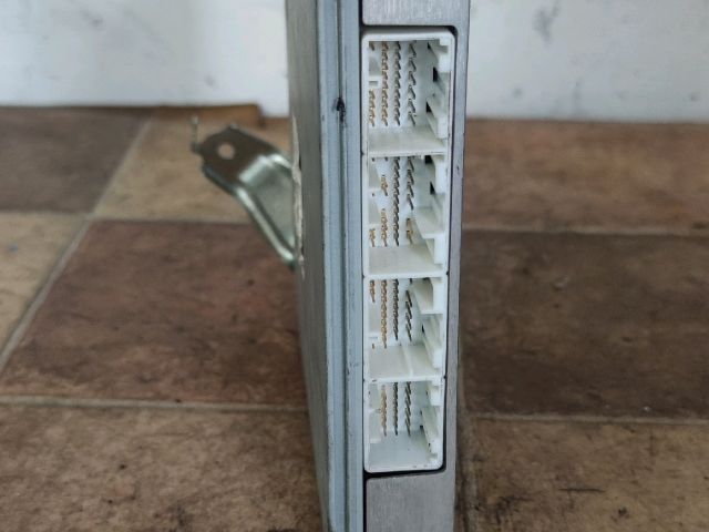 bontott TOYOTA COROLLA VERSO Motorvezérlő