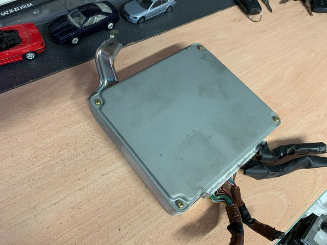 bontott TOYOTA COROLLA VERSO Motorvezérlő