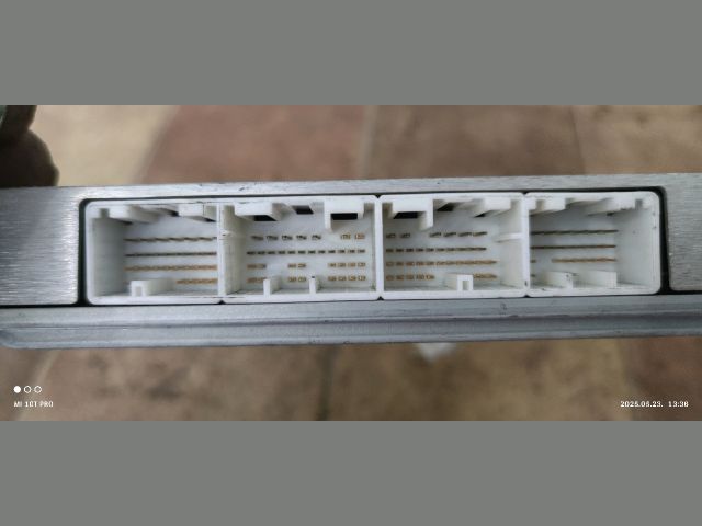 bontott TOYOTA COROLLA VERSO Motorvezérlő