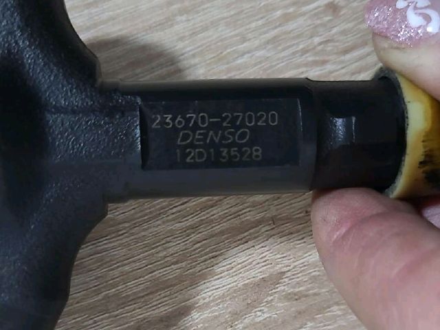 bontott TOYOTA COROLLA VERSO Porlasztó (1 db)