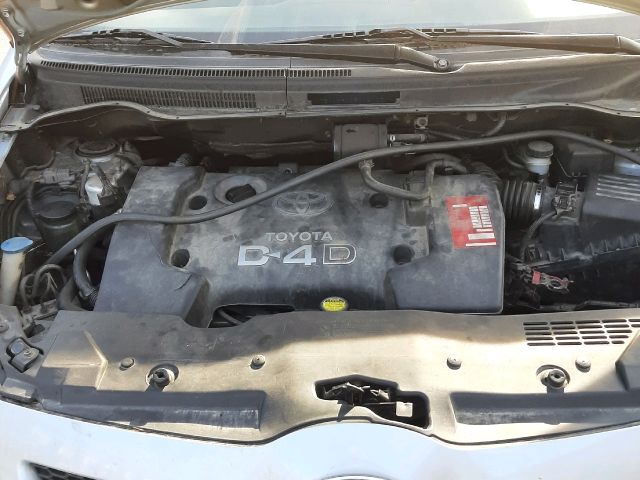 bontott TOYOTA COROLLA VERSO Porlasztó (1 db)