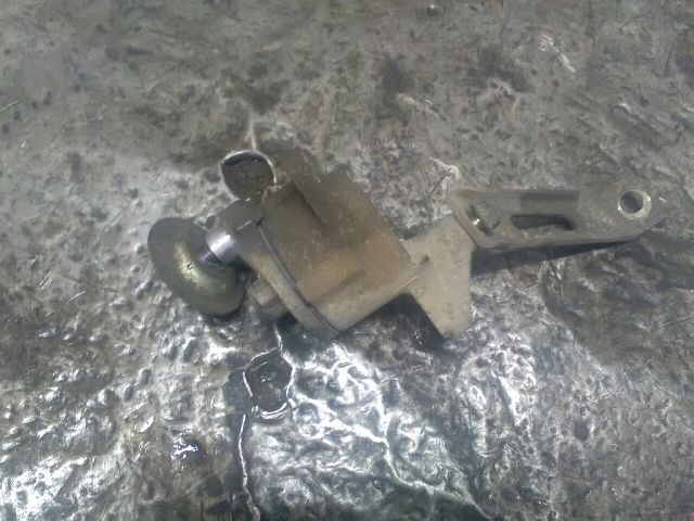 bontott TOYOTA COROLLA VERSO Szíjfeszítő Görgő