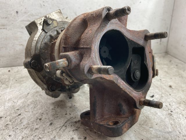 bontott TOYOTA COROLLA VERSO Turbó