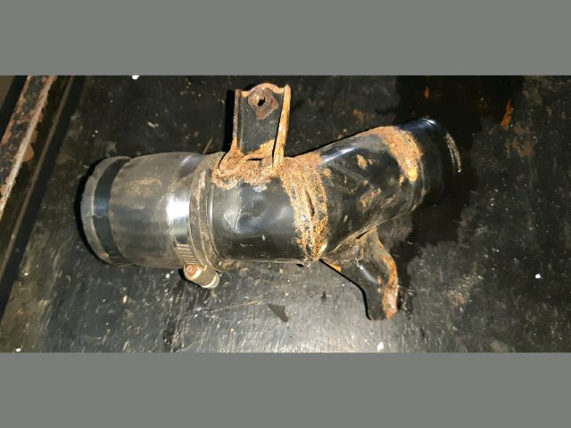 bontott TOYOTA COROLLA VERSO Turbócső