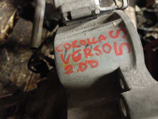 bontott TOYOTA COROLLA VERSO Váltó (Mechanikus)