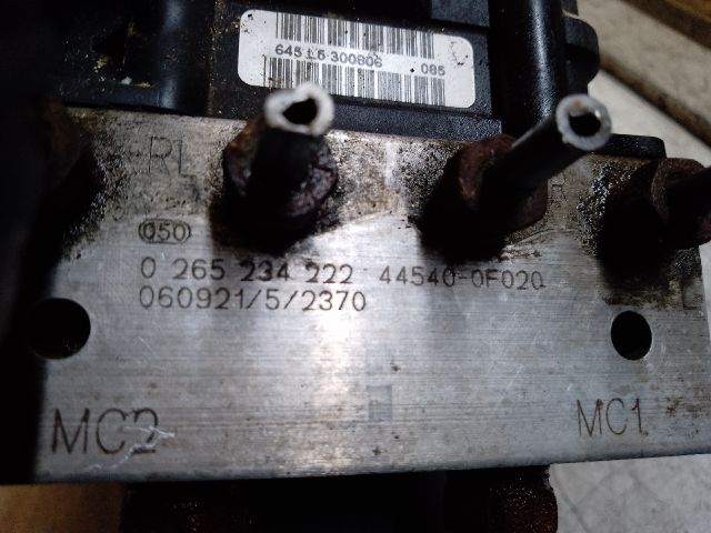 bontott TOYOTA COROLLA VERSO ABS Kocka