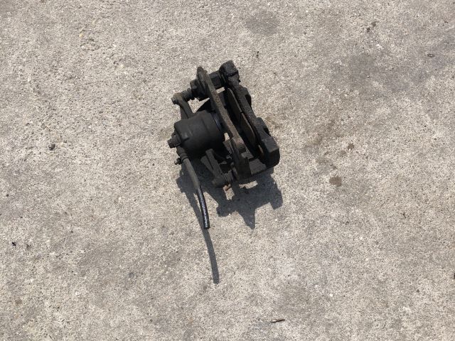 bontott TOYOTA COROLLA VERSO Bal első Féknyereg Munkahengerrel