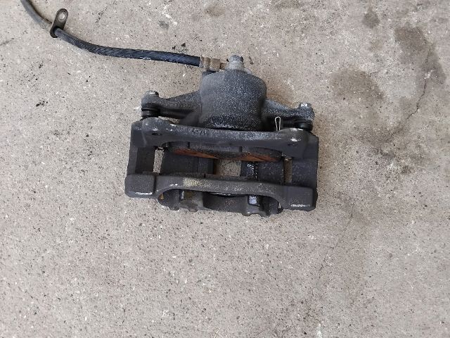 bontott TOYOTA COROLLA VERSO Bal első Féknyereg Munkahengerrel