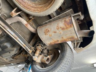 bontott TOYOTA COROLLA VERSO Bal első Rugó