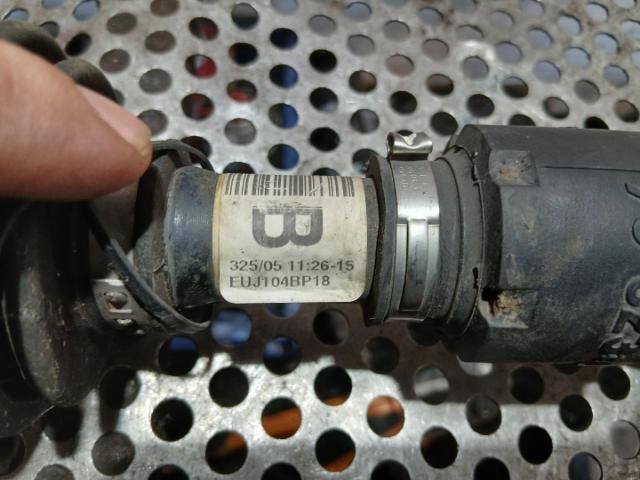 bontott TOYOTA COROLLA VERSO Bal Féltengely