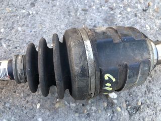 bontott TOYOTA COROLLA VERSO Bal Féltengely