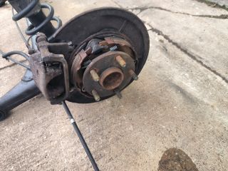 bontott TOYOTA COROLLA VERSO Bal hátsó Féknyereg Munkahengerrel