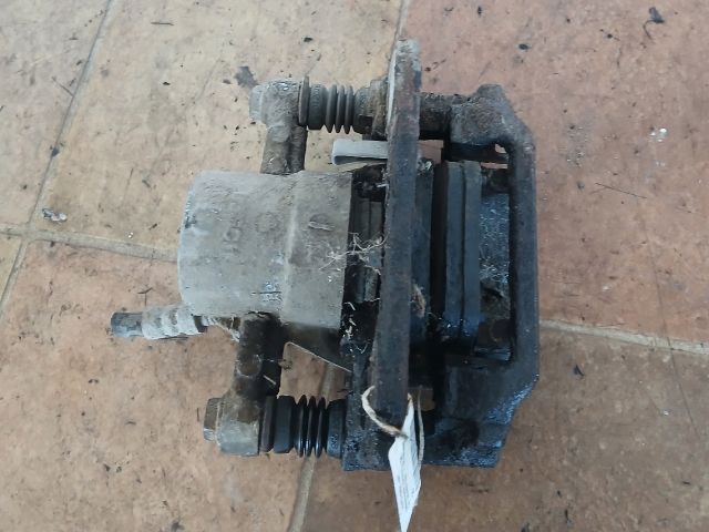 bontott TOYOTA COROLLA VERSO Bal hátsó Féknyereg Munkahengerrel