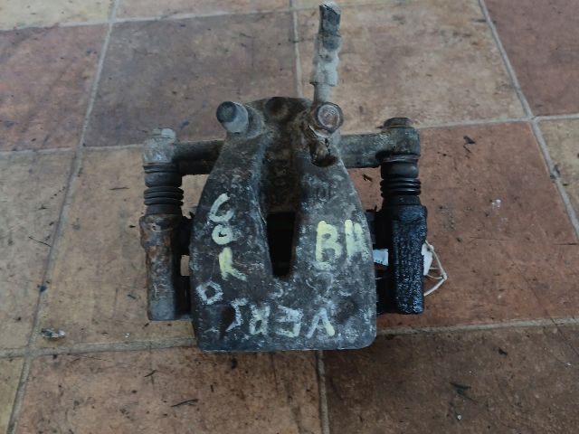 bontott TOYOTA COROLLA VERSO Bal hátsó Féknyereg Munkahengerrel