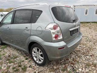 bontott TOYOTA COROLLA VERSO Bal hátsó Rugó