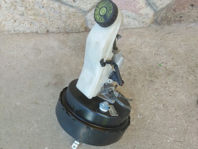 bontott TOYOTA COROLLA VERSO Fékrásegítő