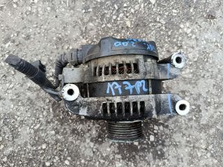 bontott TOYOTA COROLLA VERSO Generátor