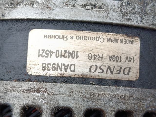 bontott TOYOTA COROLLA VERSO Generátor