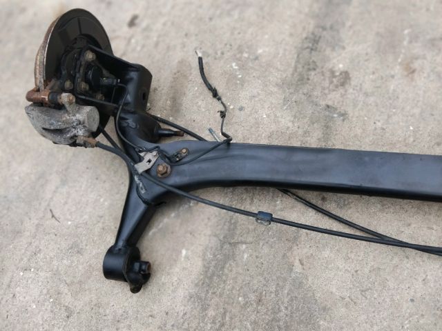 bontott TOYOTA COROLLA VERSO Hátsó Híd (Tárcsafékes)