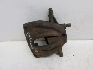 bontott TOYOTA COROLLA VERSO Jobb első Féknyereg Munkahengerrel