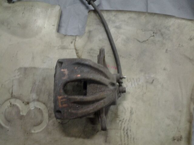 bontott TOYOTA COROLLA VERSO Jobb első Féknyereg Munkahengerrel