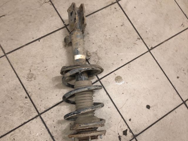 bontott TOYOTA COROLLA VERSO Jobb első Gólyaláb (Lengécsillapító, Rugó)