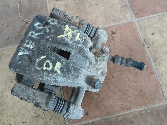 bontott TOYOTA COROLLA VERSO Jobb hátsó Féknyereg Munkahengerrel