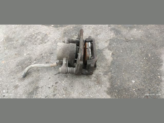 bontott TOYOTA COROLLA VERSO Jobb hátsó Féknyereg Munkahengerrel