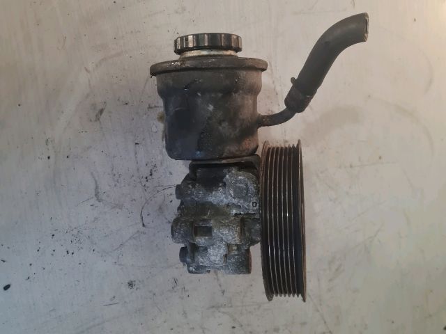 bontott TOYOTA COROLLA VERSO Kormányszervó Motor (Hidraulikus)