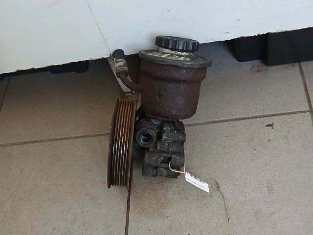 bontott TOYOTA COROLLA VERSO Kormányszervó Motor (Hidraulikus)