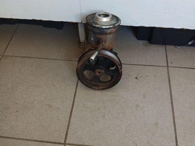 bontott TOYOTA COROLLA VERSO Kormányszervó Motor (Hidraulikus)