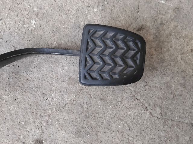 bontott TOYOTA COROLLA VERSO Kuplung Pedál