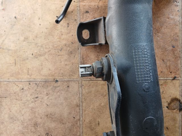 bontott TOYOTA COROLLA VERSO Légbeömlő Cső