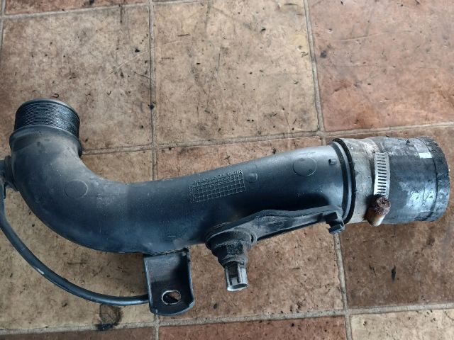 bontott TOYOTA COROLLA VERSO Légbeömlő Cső