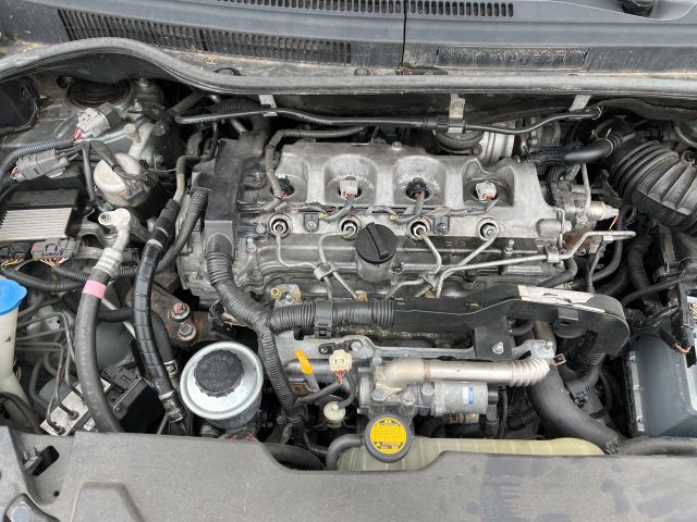 bontott TOYOTA COROLLA VERSO Motor (Fűzött blokk hengerfejjel)