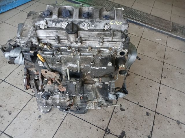 bontott TOYOTA COROLLA VERSO Motor (Fűzött blokk hengerfejjel)
