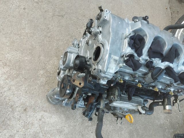 bontott TOYOTA COROLLA VERSO Motor (Fűzött blokk hengerfejjel)