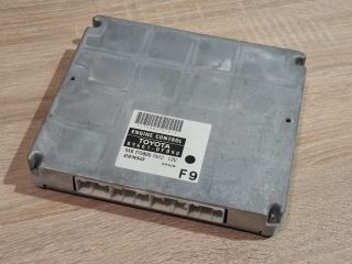 bontott TOYOTA COROLLA VERSO Motorvezérlő