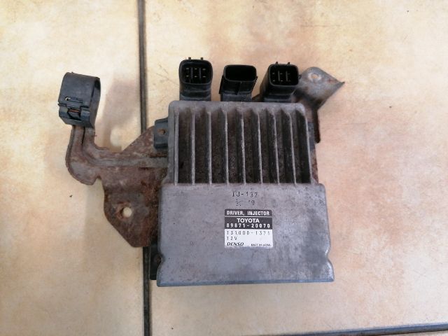 bontott TOYOTA COROLLA VERSO Motorvezérlő