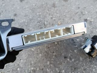 bontott TOYOTA COROLLA VERSO Motorvezérlő