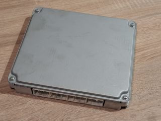 bontott TOYOTA COROLLA VERSO Motorvezérlő