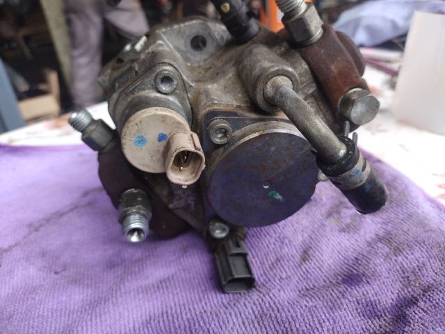 bontott TOYOTA COROLLA VERSO Nagynyomású Szivattyú