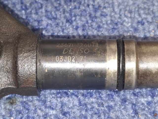 bontott TOYOTA COROLLA VERSO Porlasztó (1 db)